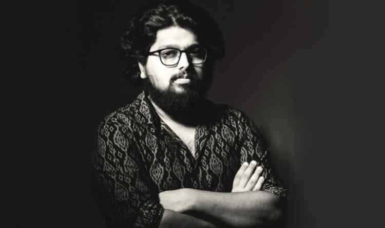Film Review: Abhinandan Banerjee’s Manik Babur Megh: Winner of the  Chidananda  Dasgupta  Centenary Award for the Best Debut Feature Film
