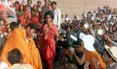 THE TITLE SONG OF VIJAY ANAND’S GUIDE
