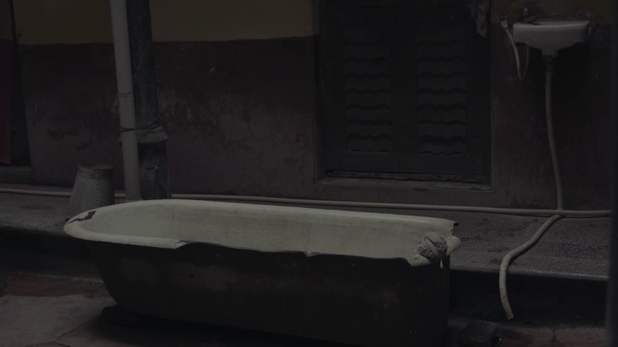 Interview : Aneek Chaudhuri